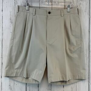 Brooks Brothers Cotton Lightweight Advantage Clark Pleated Chino Shorts Size 34